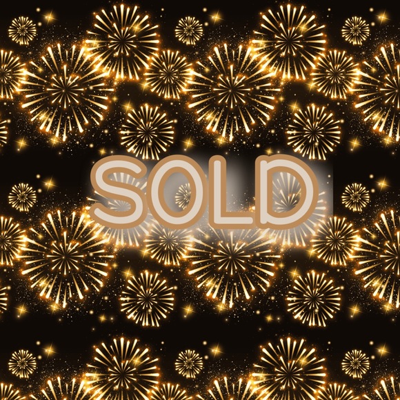 CLOSET DIVIDER - Picture 1 of 1